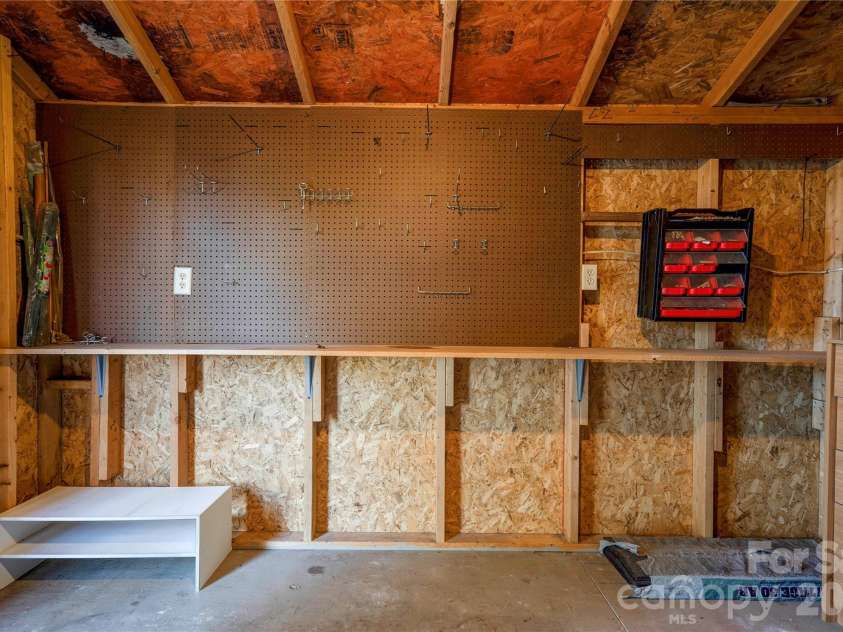 1000 Sumter Street, Shelby, NC 28150.  MLS# CAR4359333, YatesRealty ID 5684. Storage Building/Workshop