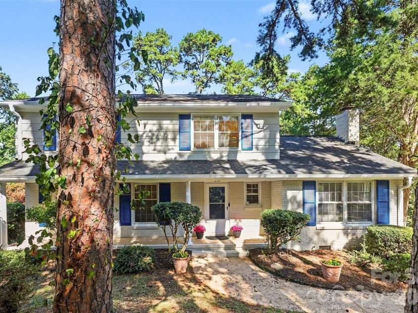 833 Archdale Drive, Charlotte, NC 28217.  MLS# CAR4432284, YatesRealty ID 56842. 