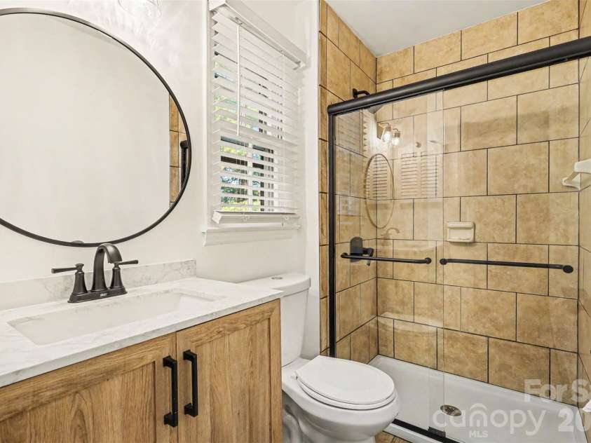 833 Archdale Drive, Charlotte, NC 28217.  MLS# CAR4432284, YatesRealty ID 56842. 