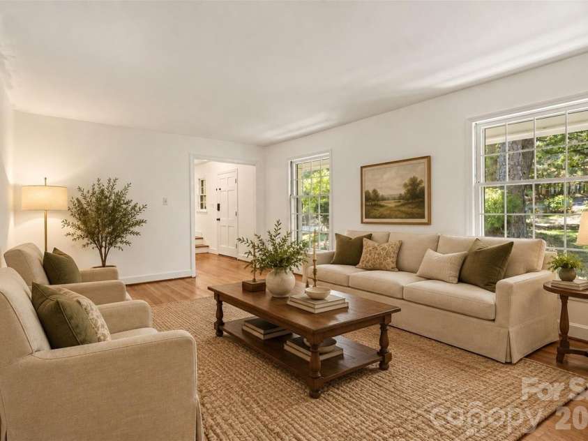833 Archdale Drive, Charlotte, NC 28217.  MLS# CAR4432284, YatesRealty ID 56842. Virtually staged