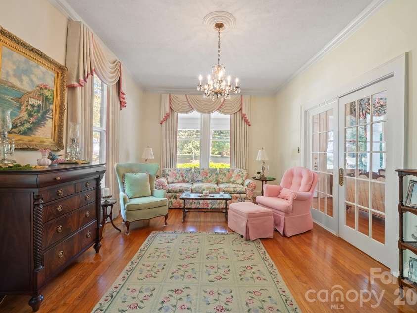 618 Aspen Street, Lincolnton, NC 28092.  MLS# CAR4419967, YatesRealty ID 56843. 
