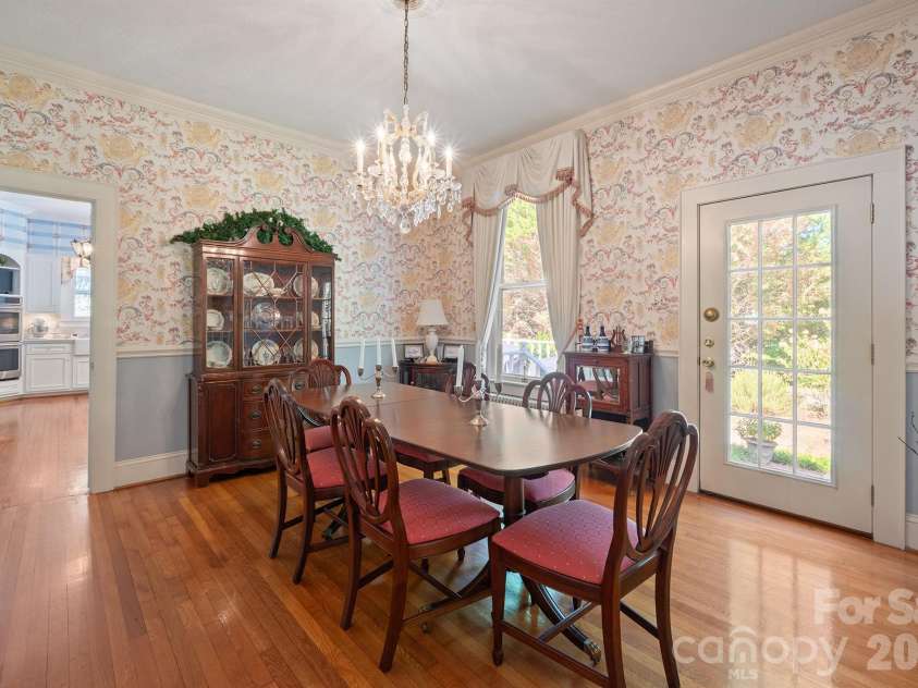 618 Aspen Street, Lincolnton, NC 28092.  MLS# CAR4419967, YatesRealty ID 56843. 