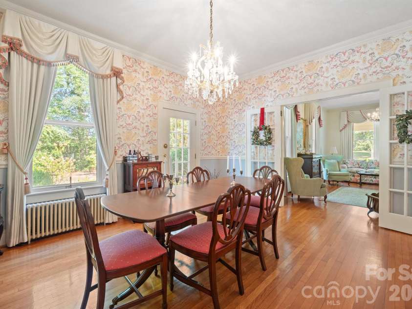 618 Aspen Street, Lincolnton, NC 28092.  MLS# CAR4419967, YatesRealty ID 56843. 
