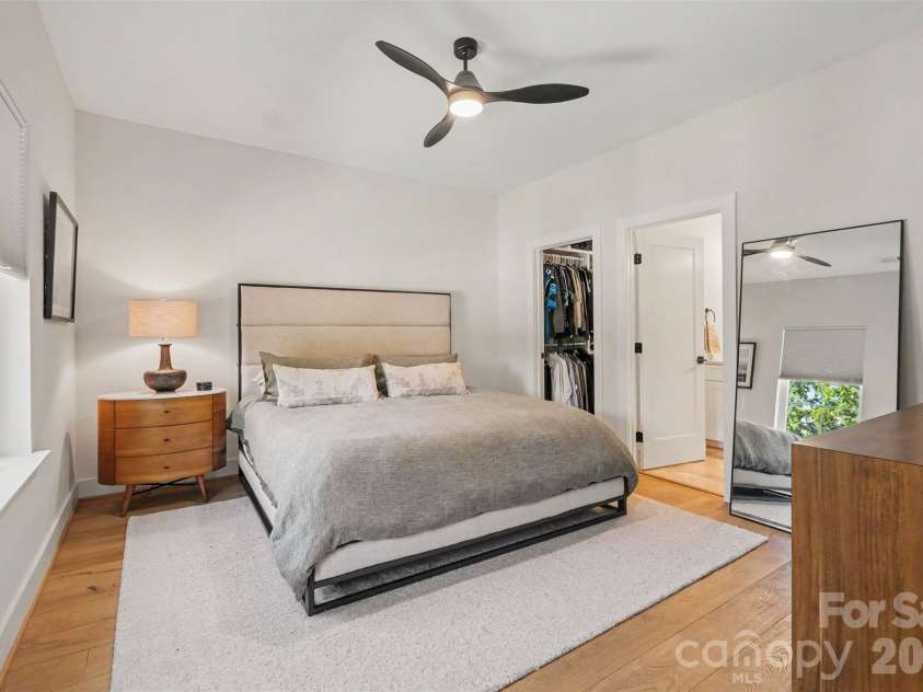 1713 Mimosa Avenue, Charlotte, NC 28205.  MLS# CAR4429239, YatesRealty ID 56845. 