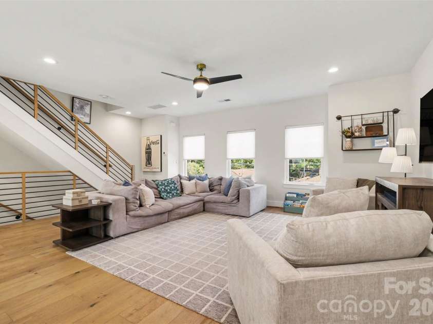 1713 Mimosa Avenue, Charlotte, NC 28205.  MLS# CAR4429239, YatesRealty ID 56845. 