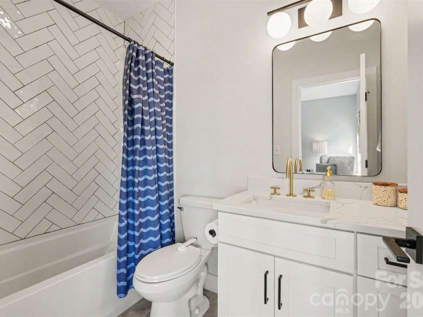 1713 Mimosa Avenue, Charlotte, NC 28205.  MLS# CAR4429239, YatesRealty ID 56845. 