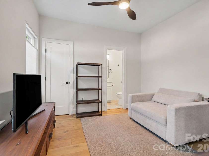 1713 Mimosa Avenue, Charlotte, NC 28205.  MLS# CAR4429239, YatesRealty ID 56845. 