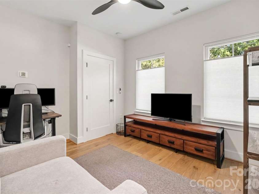 1713 Mimosa Avenue, Charlotte, NC 28205.  MLS# CAR4429239, YatesRealty ID 56845. 