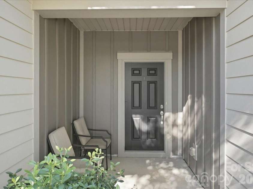 389 Harvest Valley Lane, Fort Mill, SC 29715.  MLS# CAR4428912, YatesRealty ID 56847. Cover Front Entry