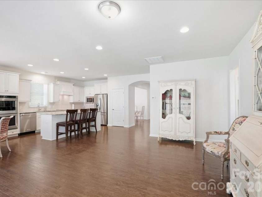 389 Harvest Valley Lane, Fort Mill, SC 29715.  MLS# CAR4428912, YatesRealty ID 56847. Open floor plan