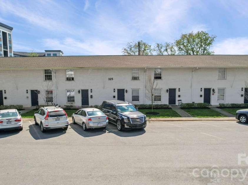 315 Gardner Avenue, Charlotte, NC 28208.  MLS# CAR4361154, YatesRealty ID 5685. 