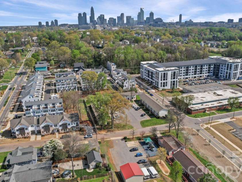315 Gardner Avenue, Charlotte, NC 28208.  MLS# CAR4361154, YatesRealty ID 5685. 
