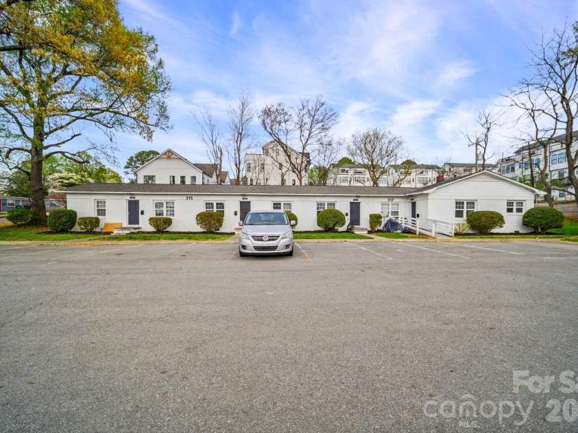315 Gardner Avenue, Charlotte, NC 28208.  MLS# CAR4361154, YatesRealty ID 5685. 