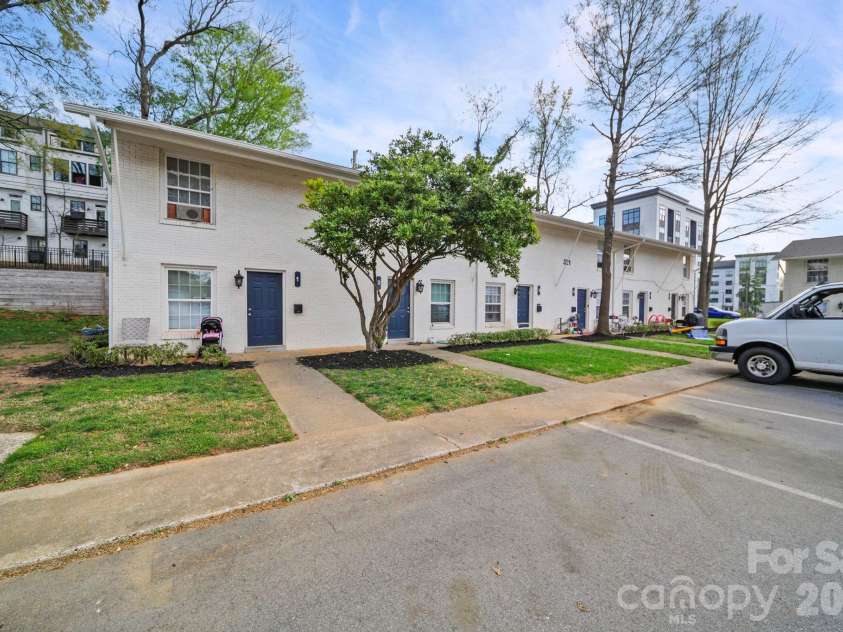 315 Gardner Avenue, Charlotte, NC 28208.  MLS# CAR4361154, YatesRealty ID 5685. 
