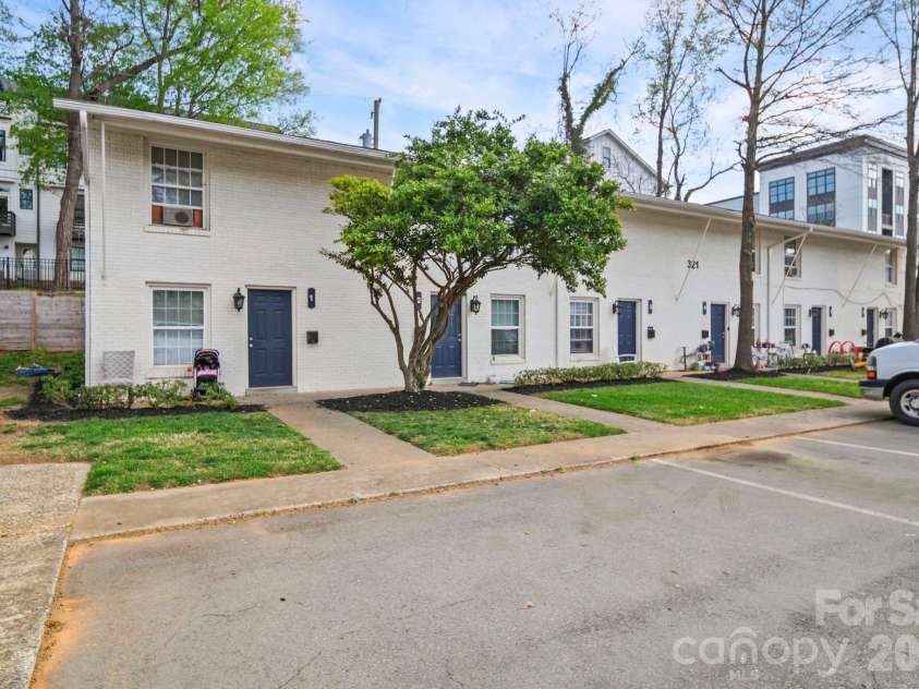 315 Gardner Avenue, Charlotte, NC 28208.  MLS# CAR4361154, YatesRealty ID 5685. 