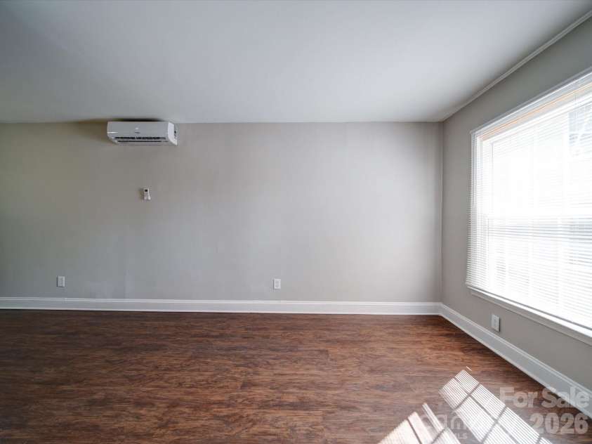 315 Gardner Avenue, Charlotte, NC 28208.  MLS# CAR4361154, YatesRealty ID 5685. 