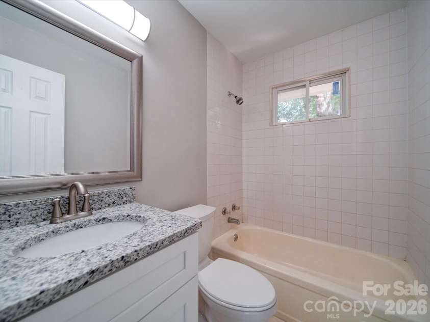 315 Gardner Avenue, Charlotte, NC 28208.  MLS# CAR4361154, YatesRealty ID 5685. 