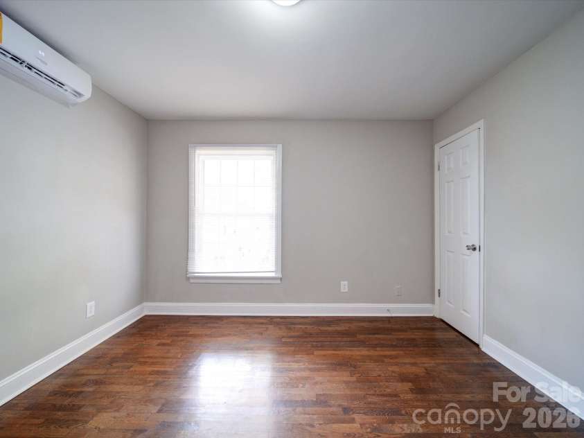 315 Gardner Avenue, Charlotte, NC 28208.  MLS# CAR4361154, YatesRealty ID 5685. 