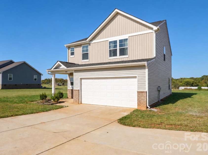 5017 Ritchie Road, Lincolnton, NC 28092.  MLS# CAR4434781, YatesRealty ID 56851. 