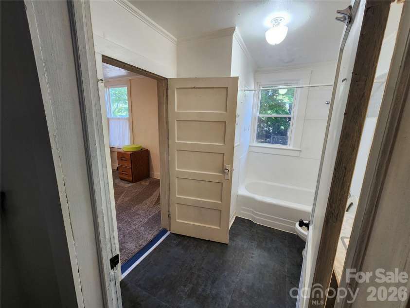 317 Kerr Street, Concord, NC 28025.  MLS# CAR4435171, YatesRealty ID 56856. 