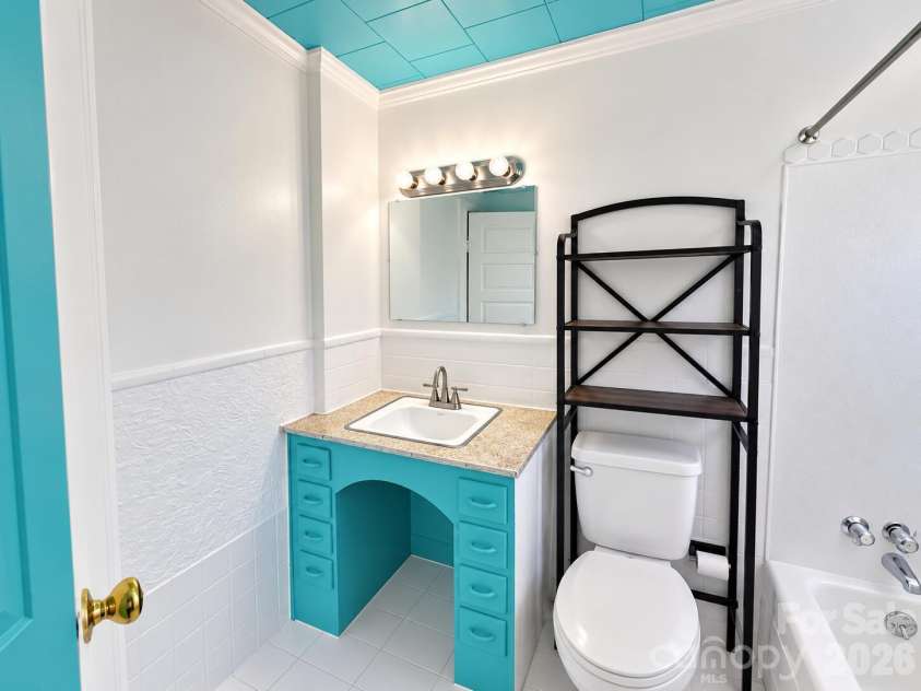 317 Kerr Street, Concord, NC 28025.  MLS# CAR4435171, YatesRealty ID 56856. 