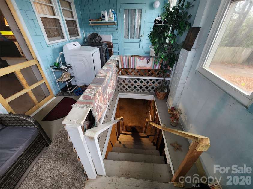 317 Kerr Street, Concord, NC 28025.  MLS# CAR4435171, YatesRealty ID 56856. 