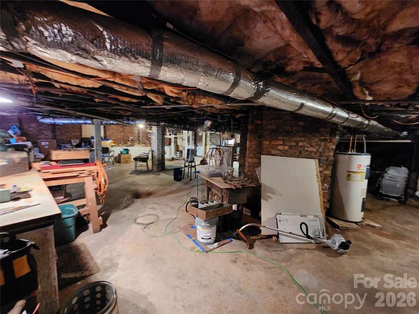 317 Kerr Street, Concord, NC 28025.  MLS# CAR4435171, YatesRealty ID 56856. 