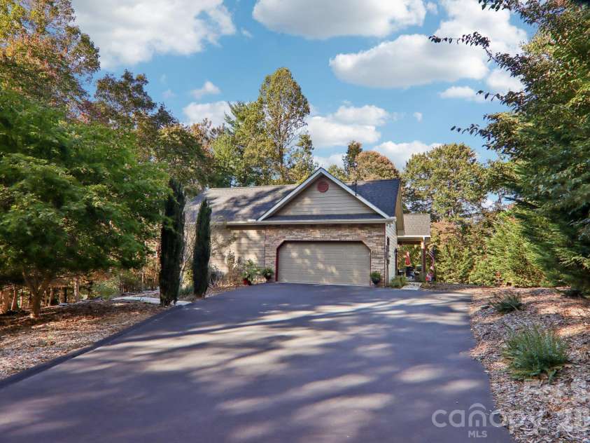411 Alta Circle, Laurel Park, NC 28739.  MLS# CAR4434282, YatesRealty ID 56858. 