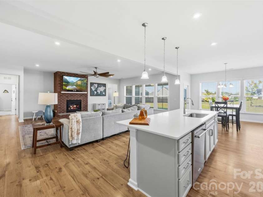 13709 Berkley Avenue, Huntersville, NC 28078.  MLS# CAR4435149, YatesRealty ID 56859. 