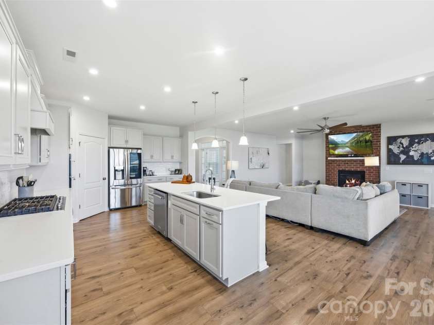 13709 Berkley Avenue, Huntersville, NC 28078.  MLS# CAR4435149, YatesRealty ID 56859. 