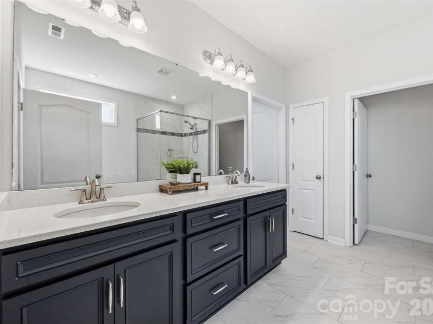 13709 Berkley Avenue, Huntersville, NC 28078.  MLS# CAR4435149, YatesRealty ID 56859. 