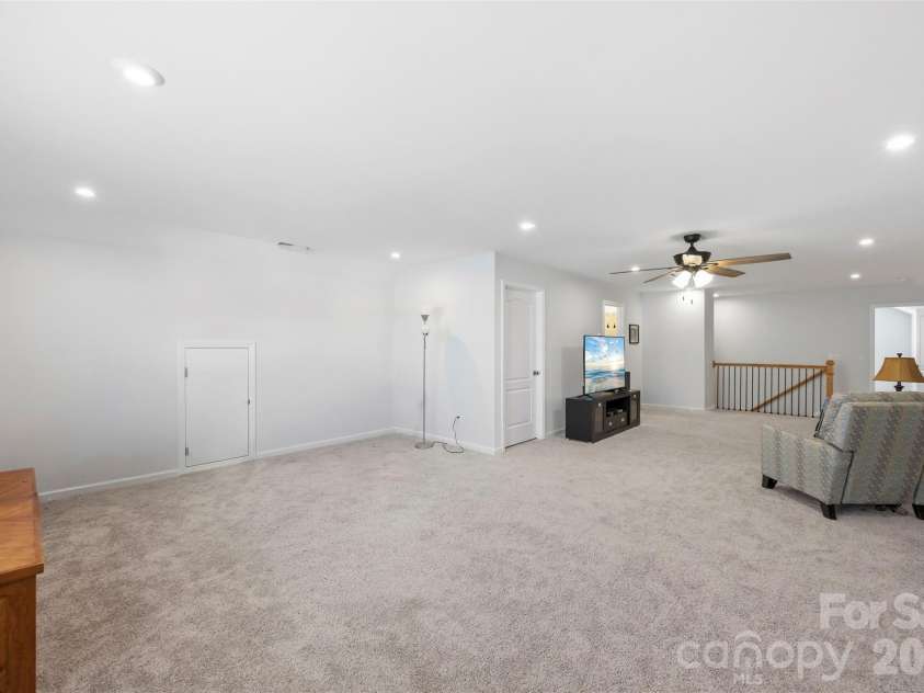 13709 Berkley Avenue, Huntersville, NC 28078.  MLS# CAR4435149, YatesRealty ID 56859. 