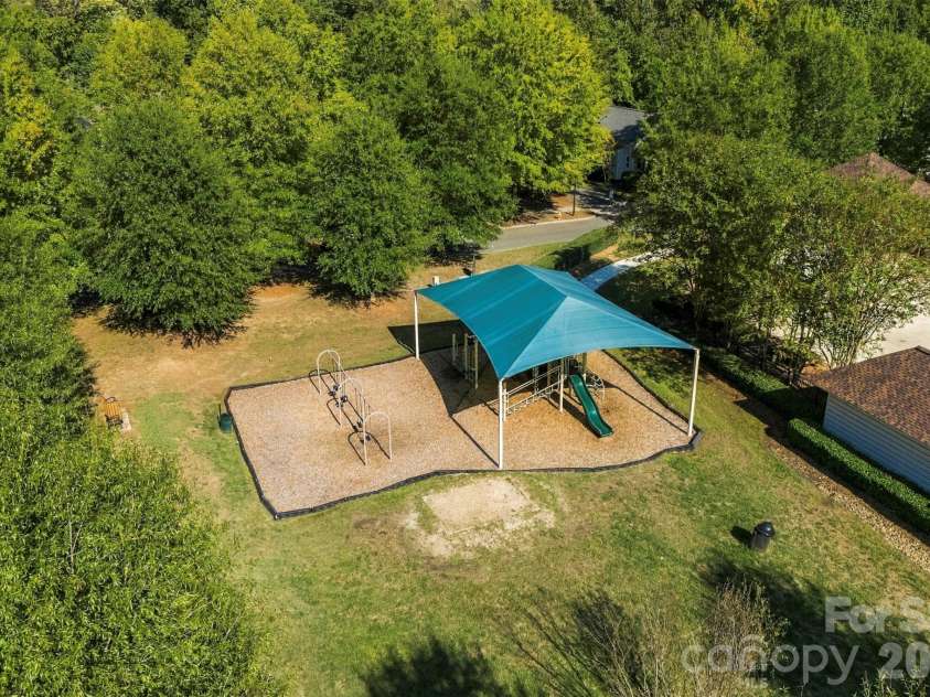 13709 Berkley Avenue, Huntersville, NC 28078.  MLS# CAR4435149, YatesRealty ID 56859. 