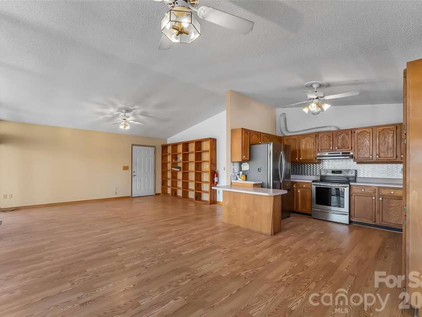 350 Sandy Bottom Road, Marshall, NC 28753.  MLS# CAR4351677, YatesRealty ID 5686. 