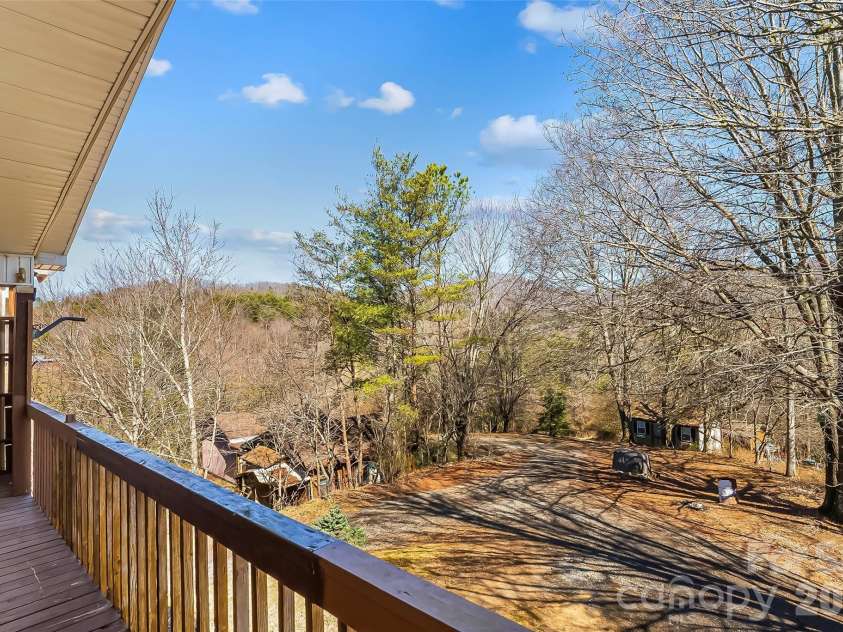 350 Sandy Bottom Road, Marshall, NC 28753.  MLS# CAR4351677, YatesRealty ID 5686. 