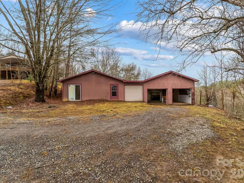 350 Sandy Bottom Road, Marshall, NC 28753.  MLS# CAR4351677, YatesRealty ID 5686. 