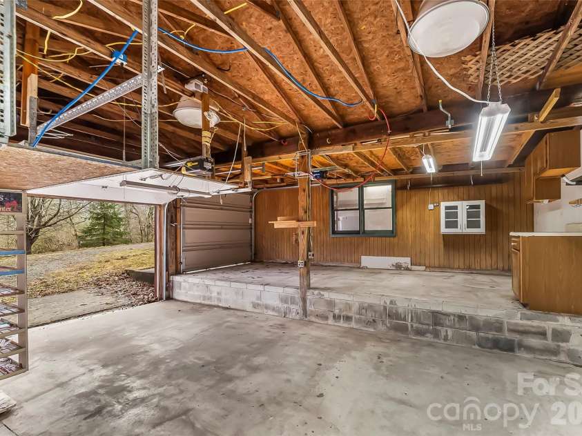 350 Sandy Bottom Road, Marshall, NC 28753.  MLS# CAR4351677, YatesRealty ID 5686. 