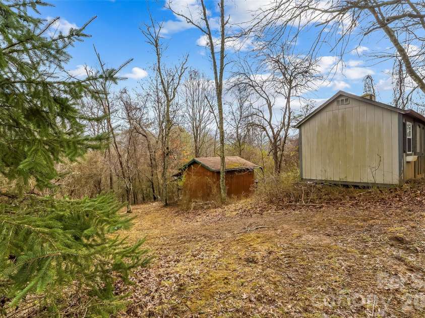 350 Sandy Bottom Road, Marshall, NC 28753.  MLS# CAR4351677, YatesRealty ID 5686. 