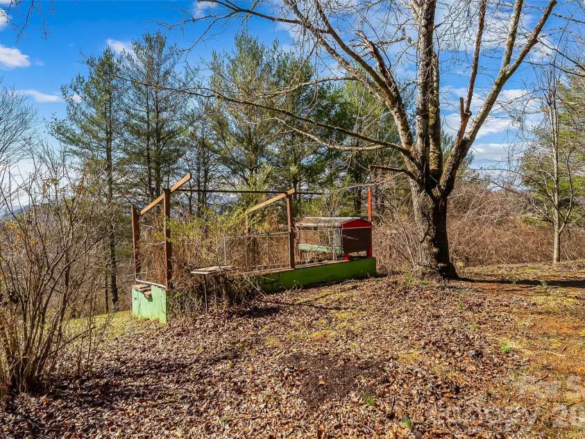 350 Sandy Bottom Road, Marshall, NC 28753.  MLS# CAR4351677, YatesRealty ID 5686. 