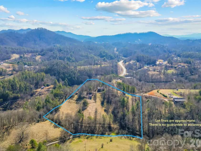 350 Sandy Bottom Road, Marshall, NC 28753.  MLS# CAR4351677, YatesRealty ID 5686. 