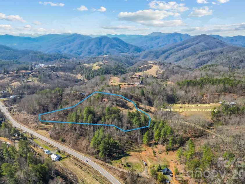 350 Sandy Bottom Road, Marshall, NC 28753.  MLS# CAR4351677, YatesRealty ID 5686. 