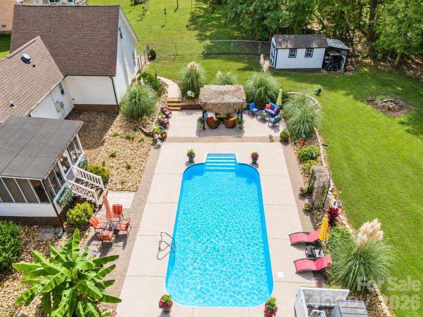 2105 Valley View Lane, Lincolnton, NC 28092.  MLS# CAR4433670, YatesRealty ID 56860. 