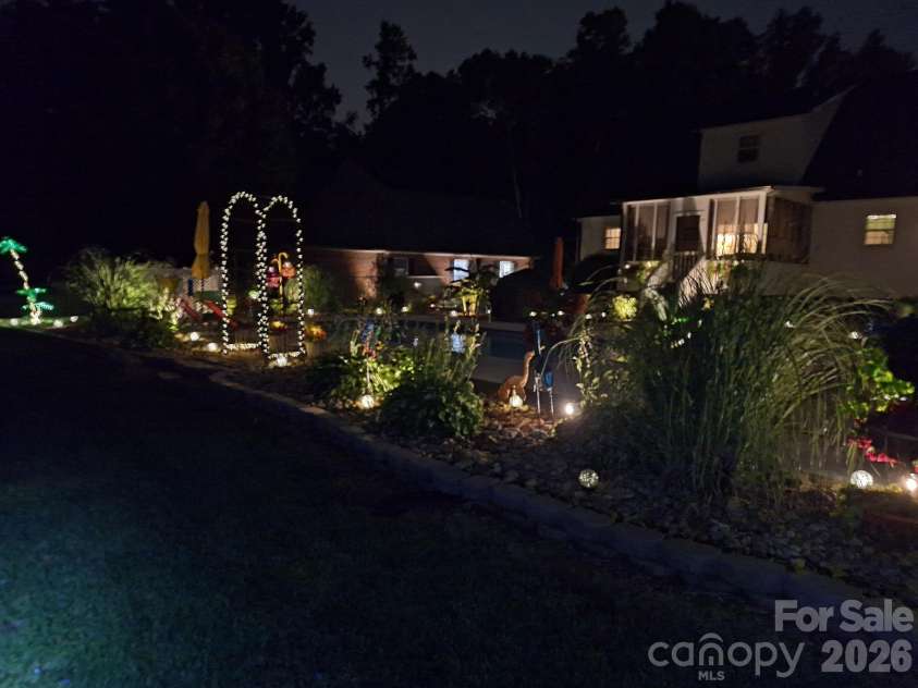 2105 Valley View Lane, Lincolnton, NC 28092.  MLS# CAR4433670, YatesRealty ID 56860. 