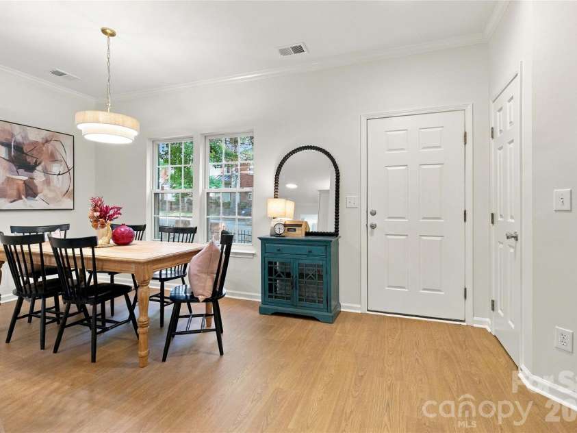18631 Oakhurst Boulevard, Cornelius, NC 28031.  MLS# CAR4435092, YatesRealty ID 56861. Fresh paint and curated light fixtures in every space!