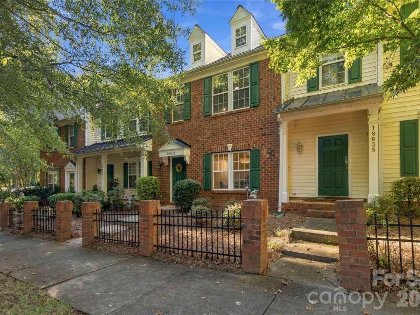 18631 Oakhurst Boulevard, Cornelius, NC 28031.  MLS# CAR4435092, YatesRealty ID 56861. THE best location!