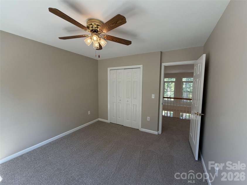 5609 Fairvista Drive, Charlotte, NC 28269.  MLS# CAR4435167, YatesRealty ID 56867. 
