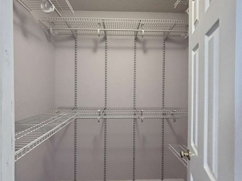 1420 28th Street, Hickory, NC 28602.  MLS# CAR4225189, YatesRealty ID 5687. 