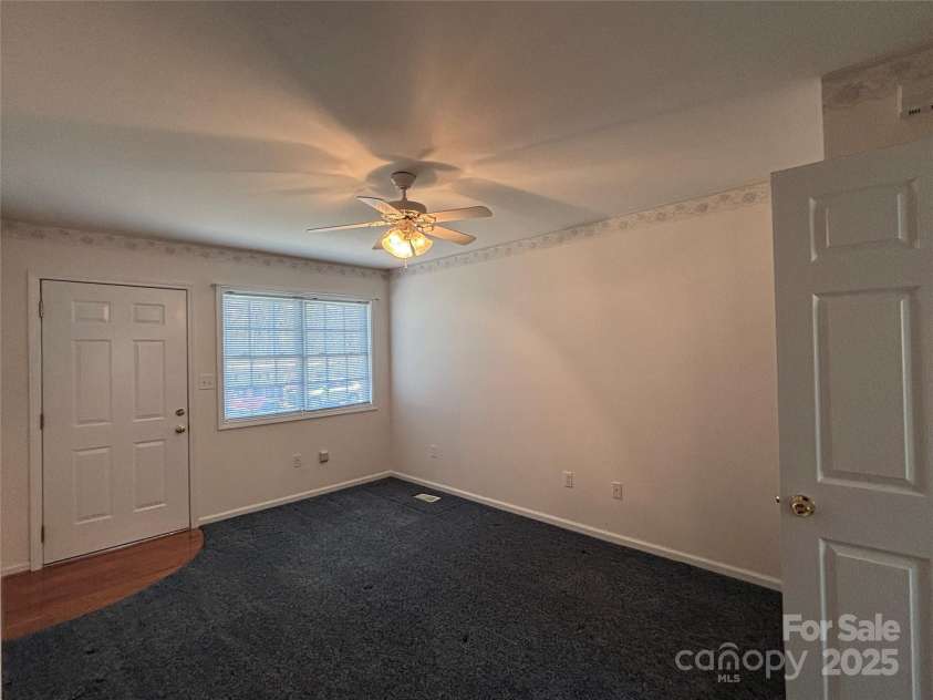 1420 28th Street, Hickory, NC 28602.  MLS# CAR4225189, YatesRealty ID 5687. 