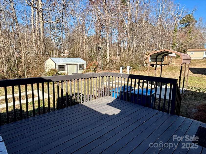 1420 28th Street, Hickory, NC 28602.  MLS# CAR4225189, YatesRealty ID 5687. 