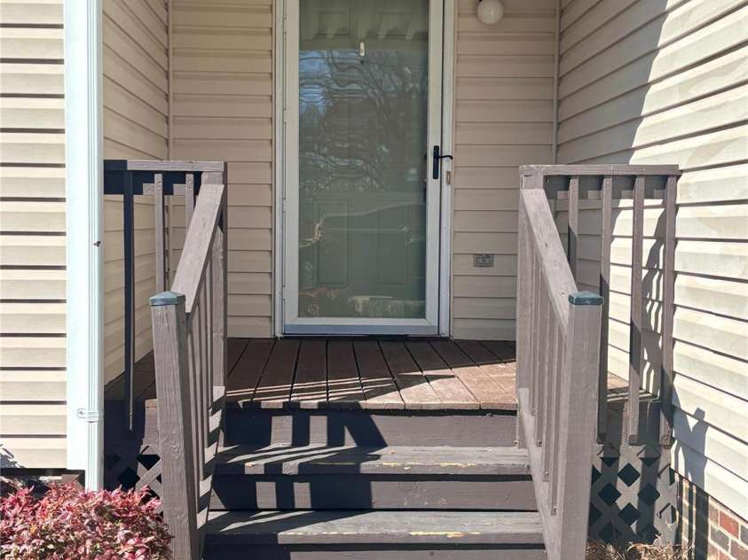 1420 28th Street, Hickory, NC 28602.  MLS# CAR4225189, YatesRealty ID 5687. 